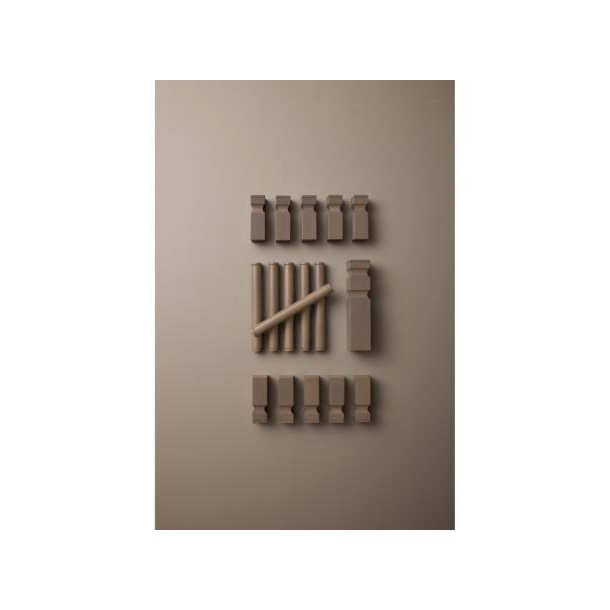 F&H Moments Of Play Kongespil Gr�/Brun