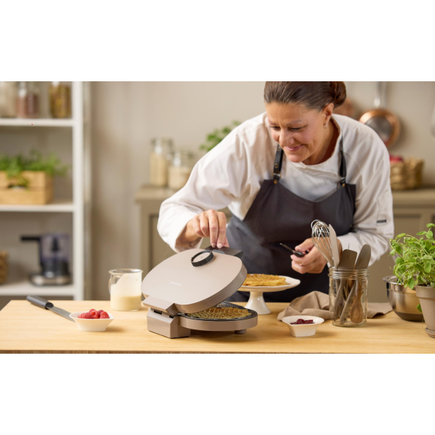 Blomsterbergs Dobbelt vaffeljern 1600 watt Latte