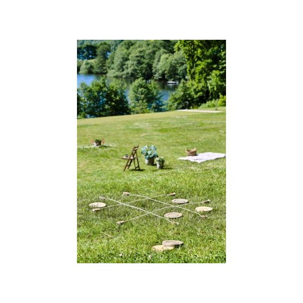 F&H Moments Of Play Kryds og bolle 90 x 90 cm Gr/Brun