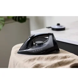 Nordic Sense Ledningsfrit dampstrygejern 2400 watt Sort/Gr�