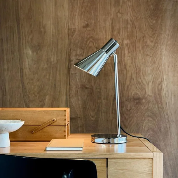 Dyberg Larsen DL12 Bordlampe