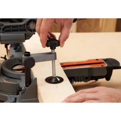 Black &amp; Decker 1500W kap-/geringssav