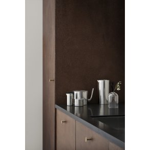 Stelton Arne Jacobsen Fl�dekande 0,15 l og sukkersk�l 0,2 l. samt serveringsbakke � 33,5 cm