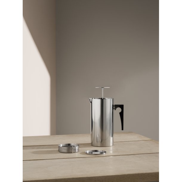 Stelton Arne Jacobsen Fl�dekande 0,15 l og Sukkersk�l 0,2 l. samt Stempelkande 1 l.