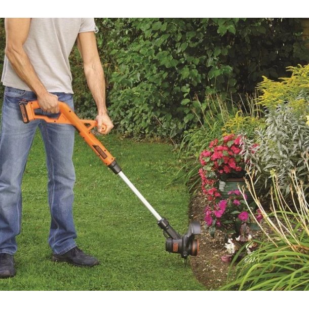 Black &amp; Decker 18V 25 cm Grstrimmer