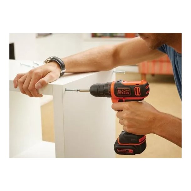 Black &amp; Decker 10,8V boremaskine
