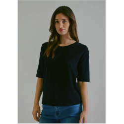 Claire Amaryllis T-Shirt 