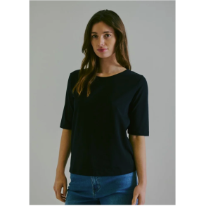 Claire Amaryllis T-Shirt 