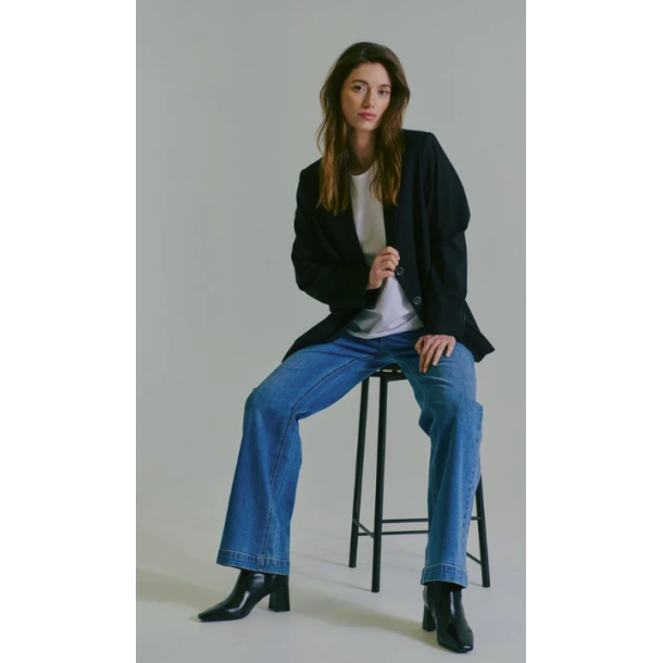 Claire Janaya Jeans